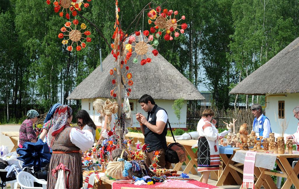 куда съездить с ребенком в России